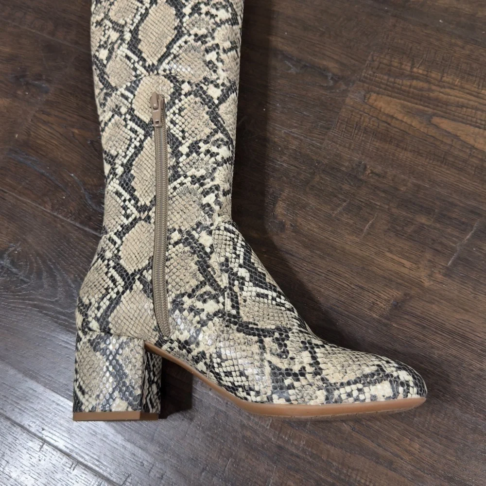 Gianni Bini Trillia Snakeskin Over The Knee‎ Boots Size 7 Women